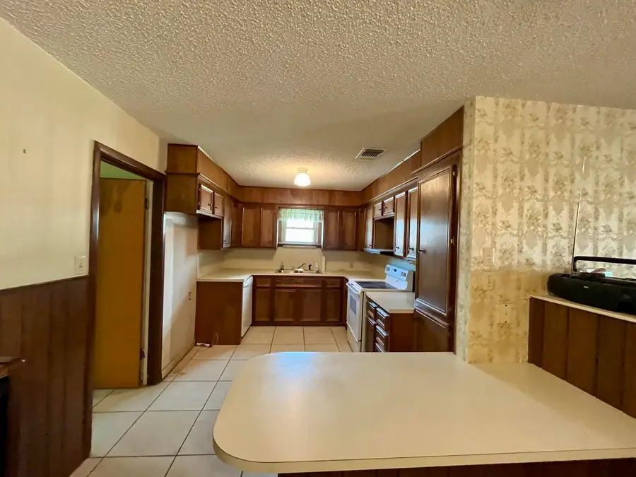 1012 E Oak Street, Brownfield, TX 79316 - #3