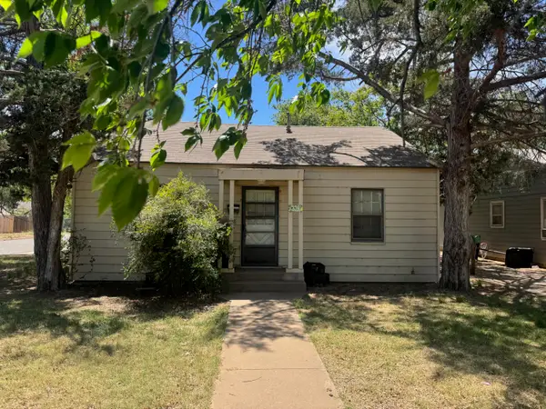 2201 25th Street, Lubbock, TX 79411
