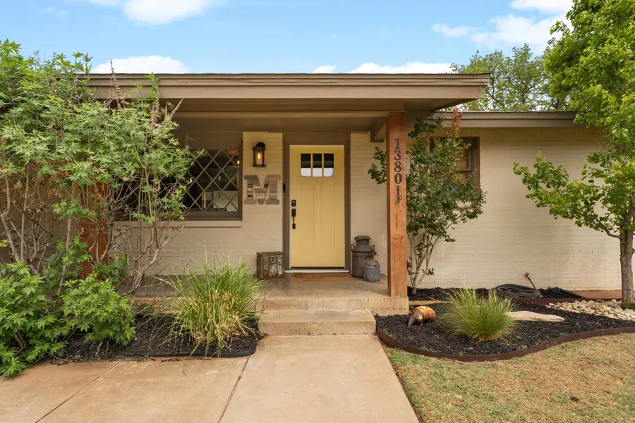 1380 W Crosby Street, Slaton, TX 79364 - #3