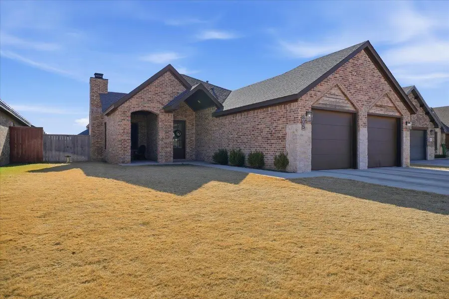 805 N 5th Street, Wolfforth, TX 79382 - #2
