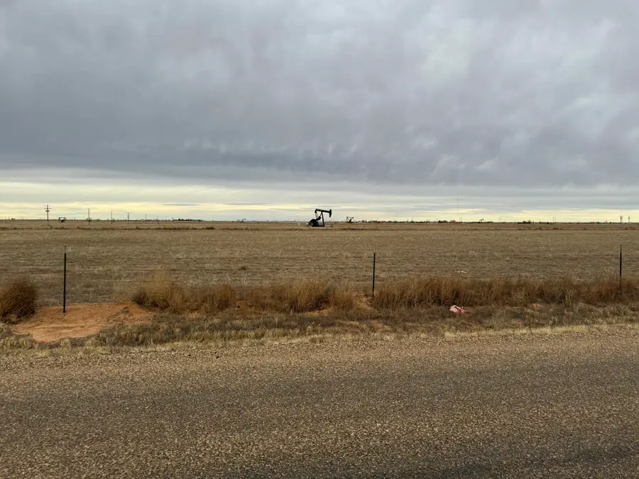 3253 Horseshoe Road, Levelland, TX 79336 - #2