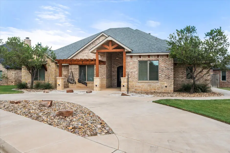 1210 N 14th Place, Wolfforth, TX 79382 - #2