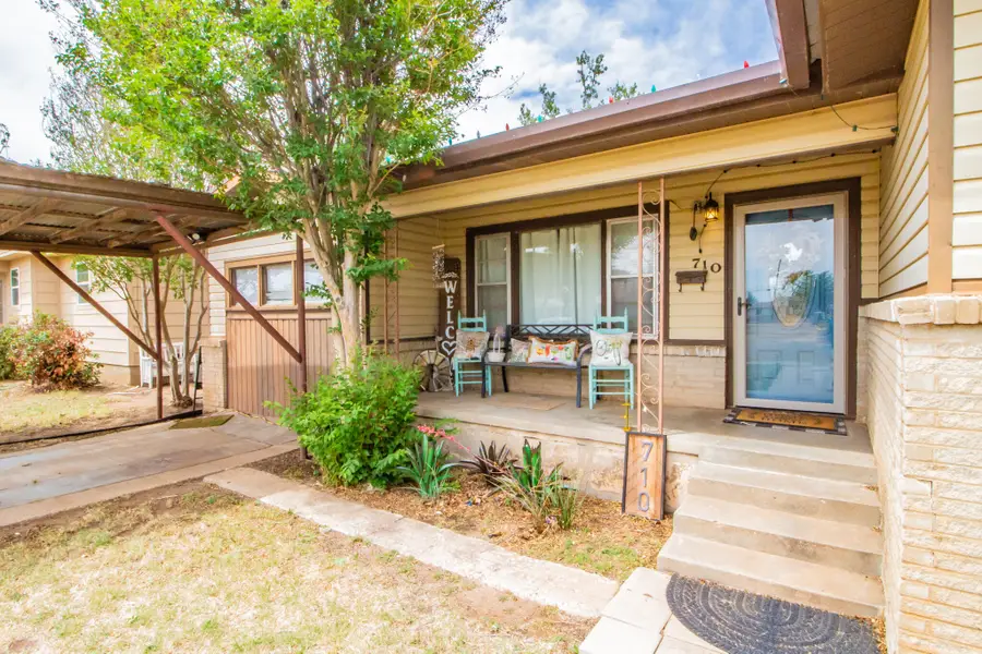 710 W 5th Street, Post, TX 79356 - #2