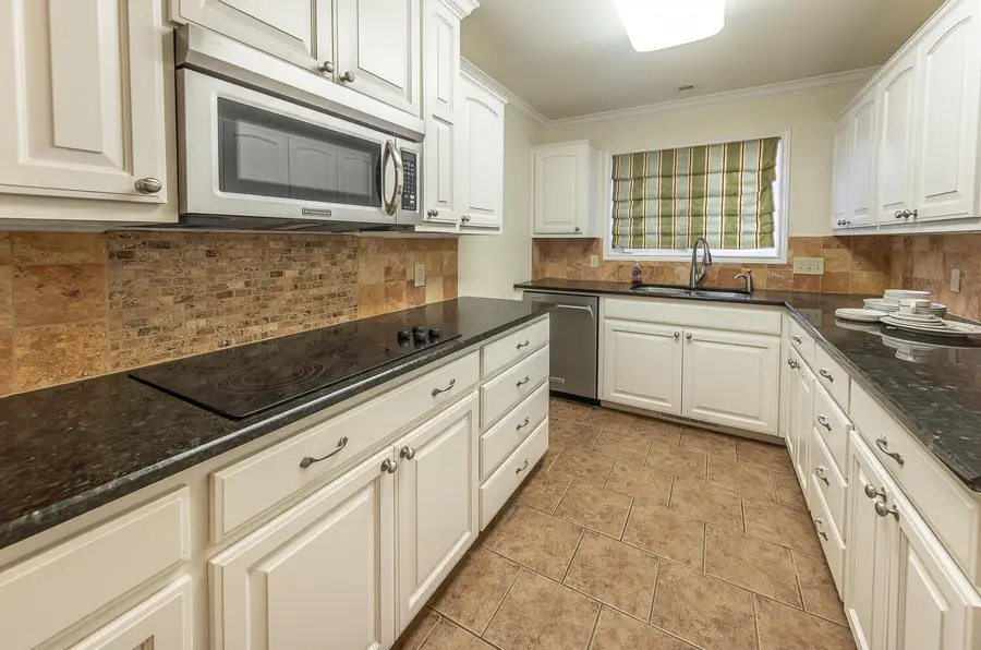 7002 Miami Avenue, Lubbock, TX 79413 - #3