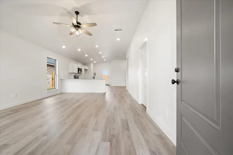 2416 Bryan Avenue, Wolfforth, TX 79382 - #3