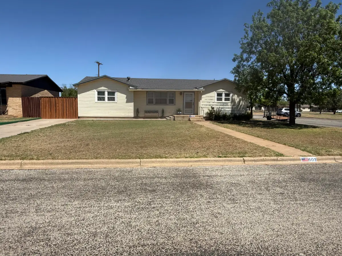 602 8th Street, Wolfforth, TX 79382 - #1