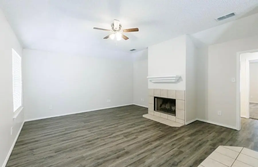 10108 Englewood Avenue, Lubbock, TX 79424 - #2