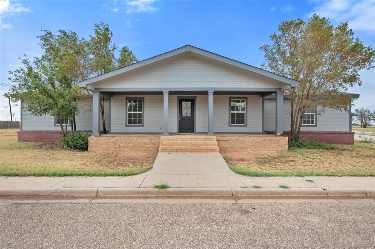 1520 N 7th Street, Tahoka, TX 79373 - #1