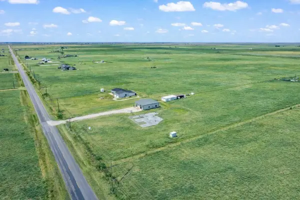 Cr 3700, Slaton, TX 79364