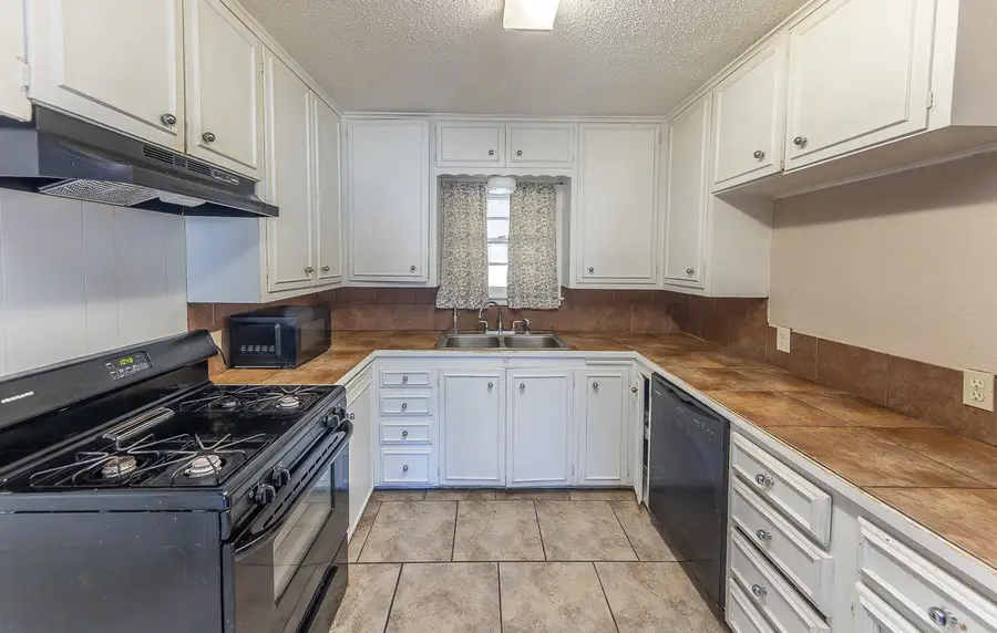 3512 38th Street, Lubbock, TX 79413 - #3