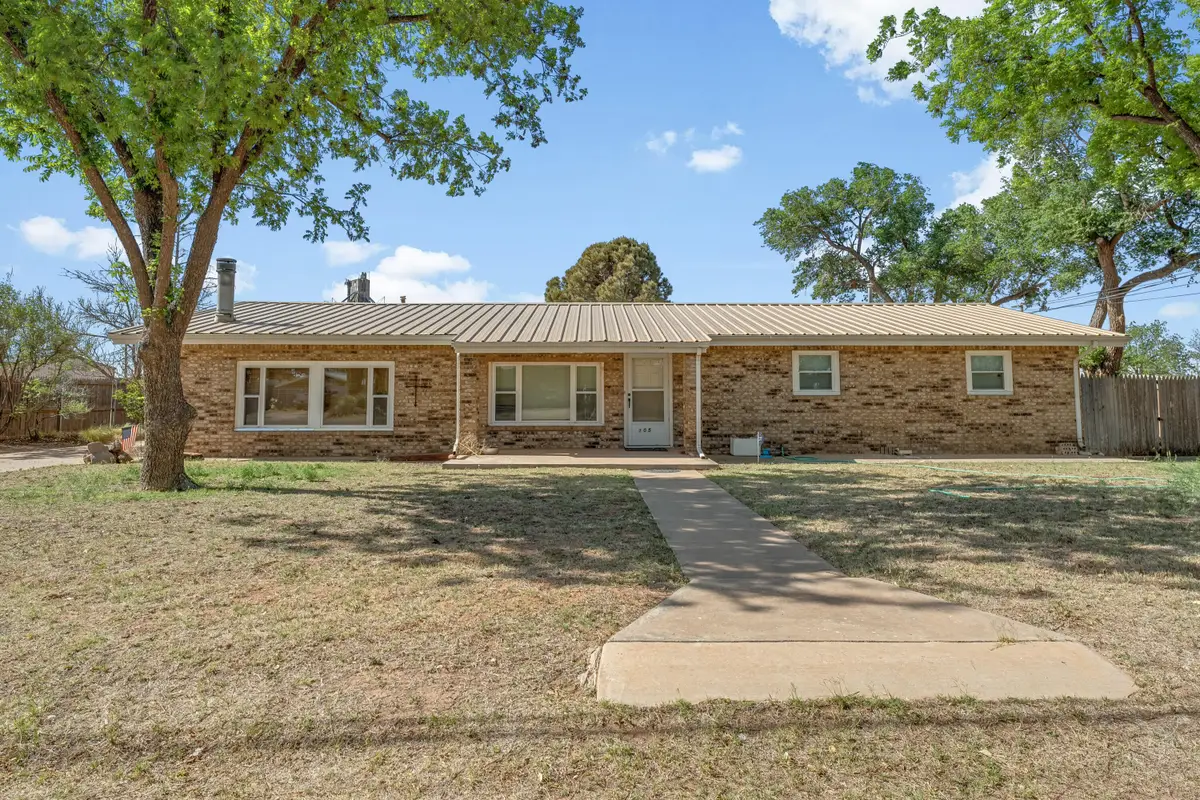 105 13th Street, Seagraves, TX 79359 - #1
