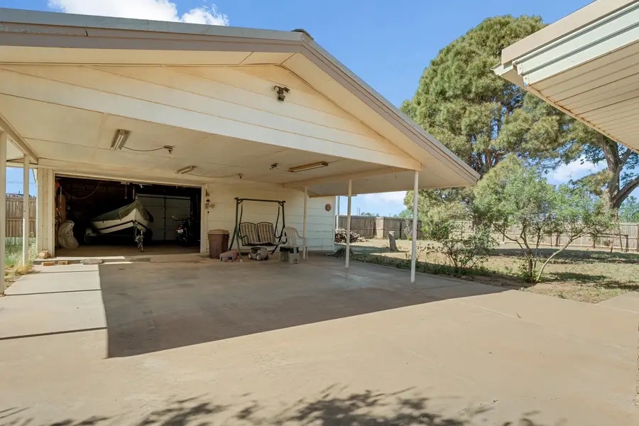 105 13th Street, Seagraves, TX 79359 - #3