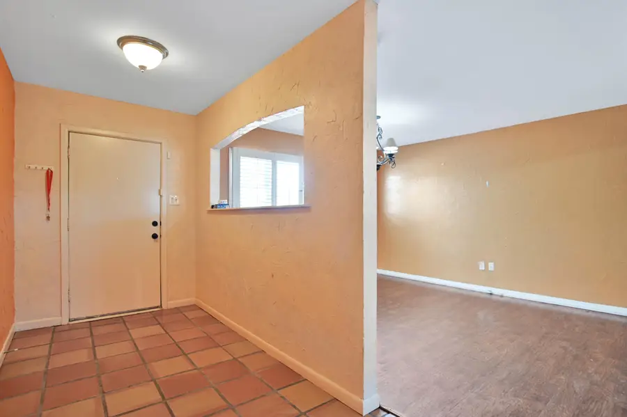 3706 37th Street, Lubbock, TX 79413 - #3