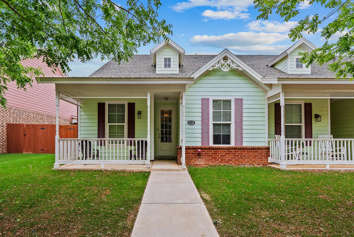 2128 10th Street, Lubbock, TX 79401 - #1