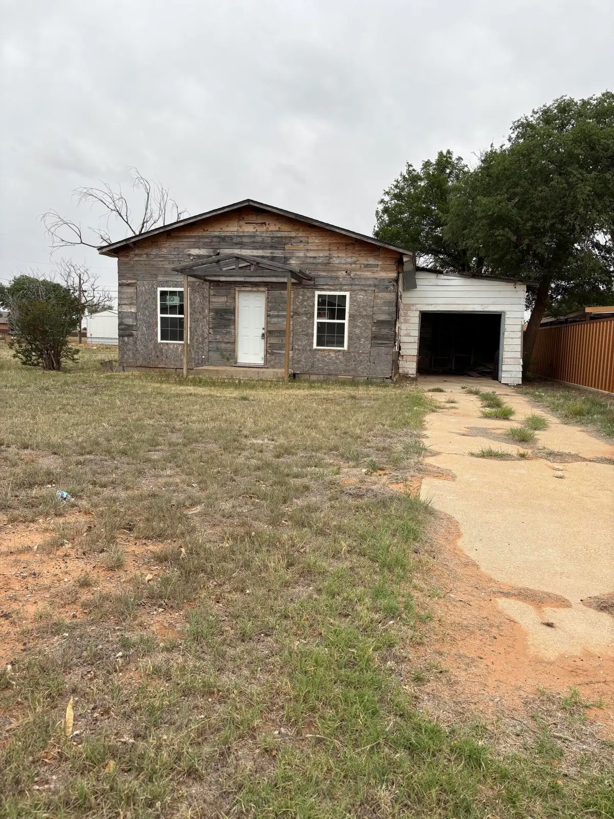1004 E Harris Street, Brownfield, TX 79316 - #1