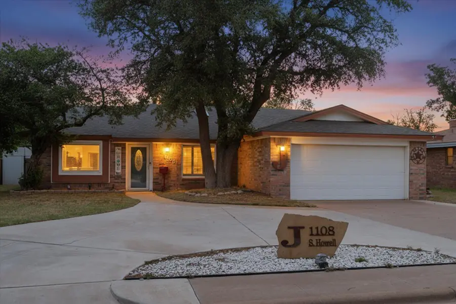 1108 S Howell Street, Brownfield, TX 79316 - #2
