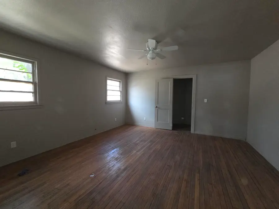 614 39th Street, Lubbock, TX 79404 - #2