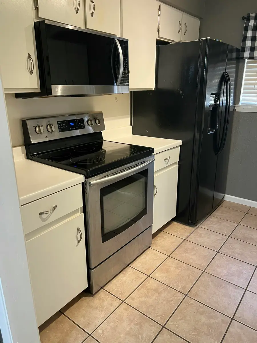 4301 Lubbock Avenue, Snyder, TX 79549 - #3