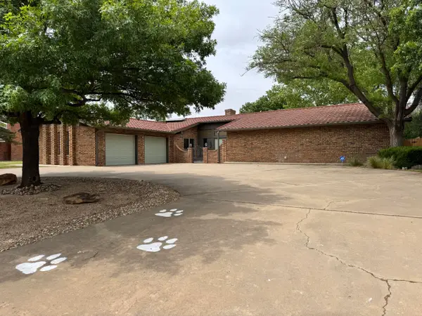 215 Lometa Drive, Plainview, TX 79072
