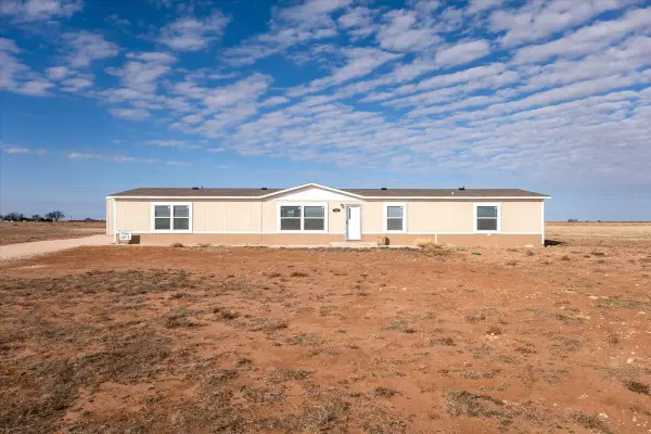 516 Sage Road, Tahoka, TX 79373