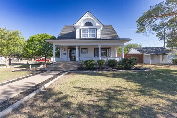 212 W 9th Street, Plainview, TX 79072