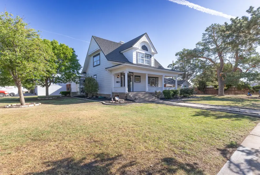 212 W 9th Street, Plainview, TX 79072 - #2
