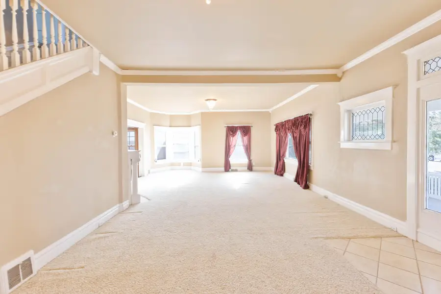 212 W 9th Street, Plainview, TX 79072 - #3
