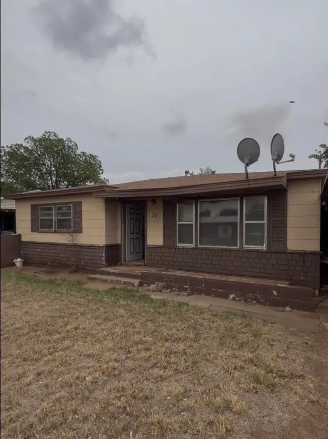 706 12th Street, Shallowater, TX 79363 - #1