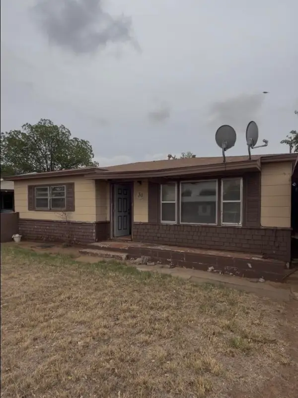 706 12th Street, Shallowater, TX 79363