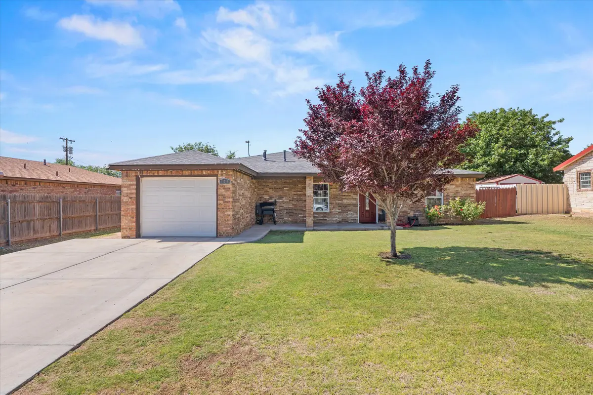 104 2nd Street, Plains, TX 79355 - #1
