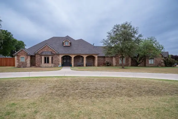 15402 Bangor Avenue, Lubbock, TX 79424