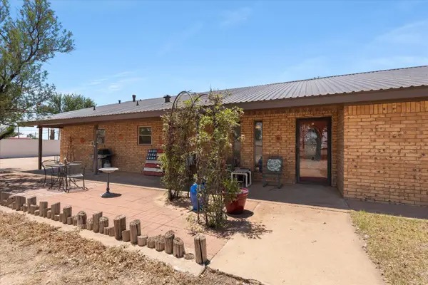 881 N U.s. Hwy 385, Levelland, TX 79336