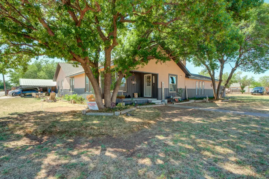 2101 Avenue J, Tahoka, TX 79373 - #2