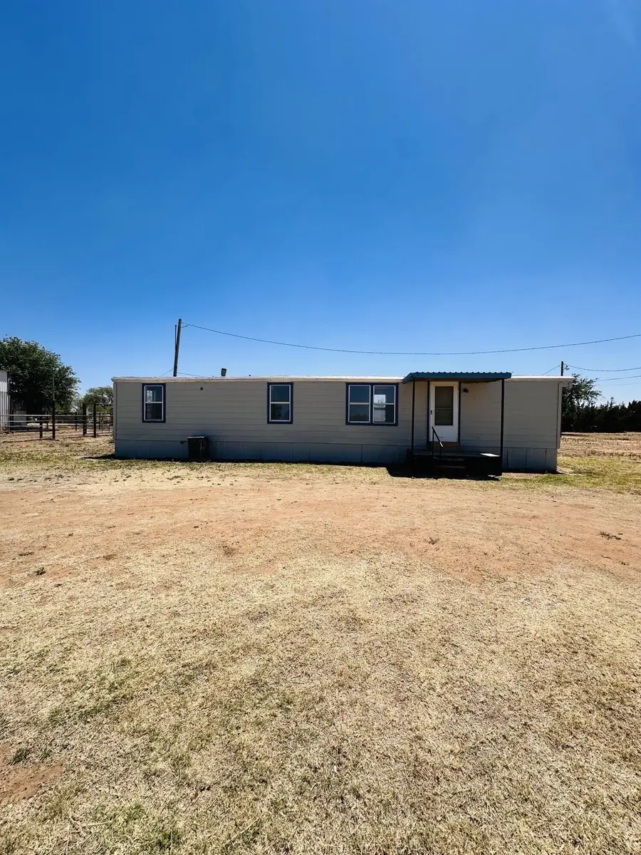 201 W Noble Street, Lubbock, TX 79403 - #3