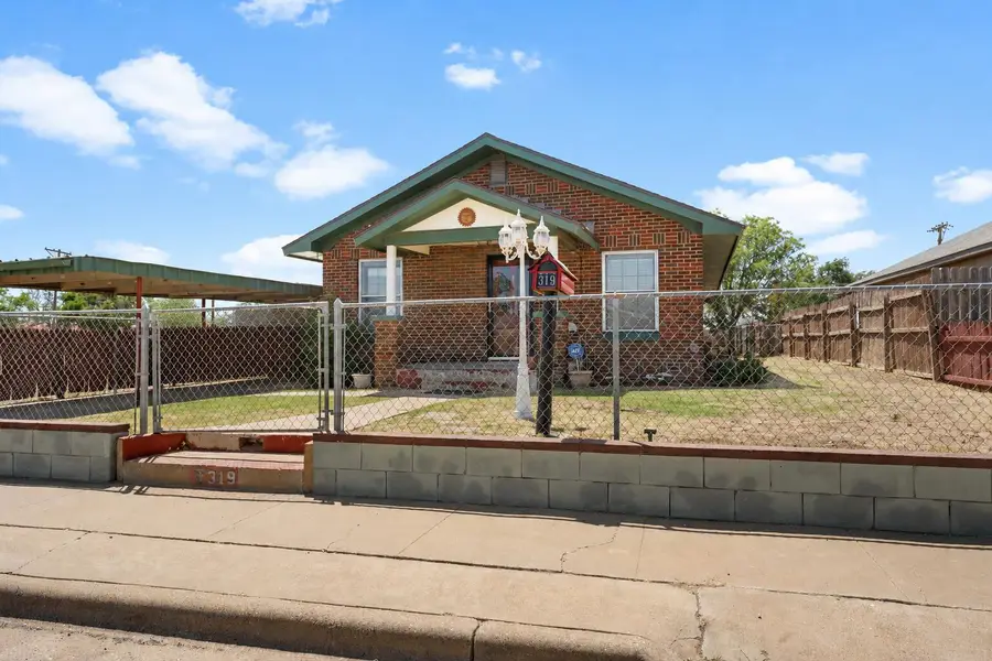 319 N Sherman Avenue, Lubbock, TX 79415 - #2