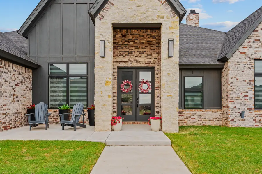 803 Avenue U, Shallowater, TX 79363 - #3