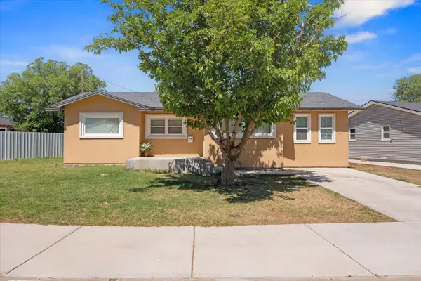 208 Flint Drive, Levelland, TX 79336