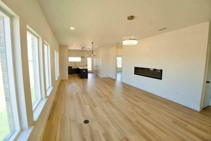 7013 18th Place, Lubbock, TX 79416 - #2
