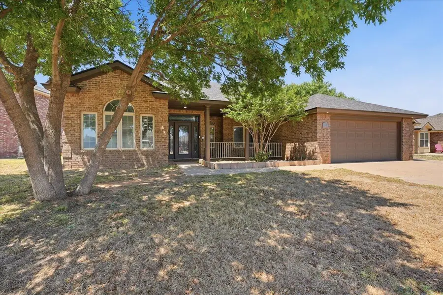 616 N 8th Street, Wolfforth, TX 79382 - #2