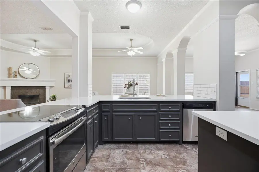 616 N 8th Street, Wolfforth, TX 79382 - #3