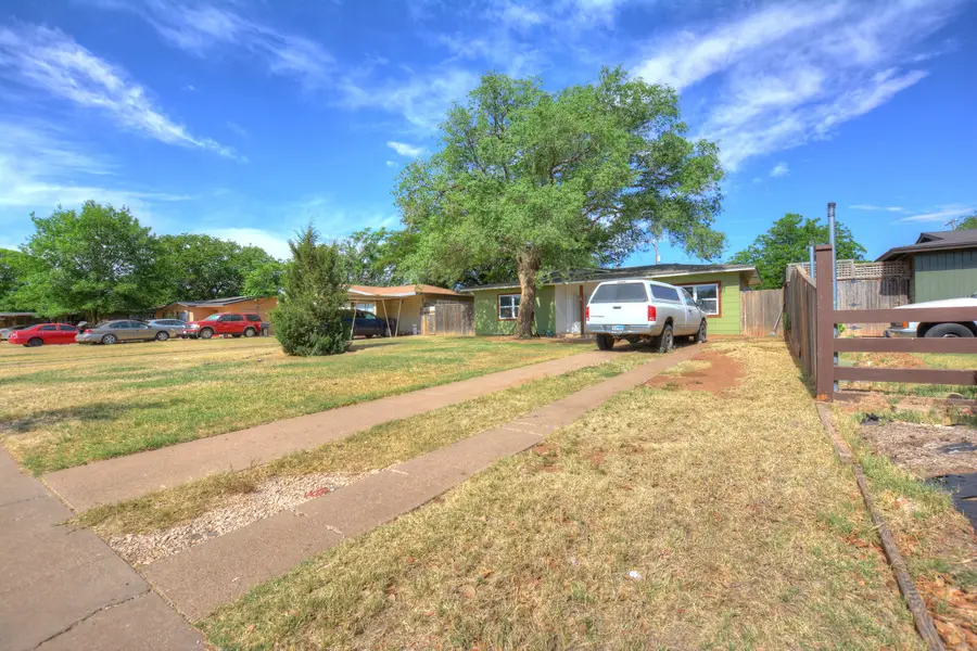 4608 Detroit Avenue, Lubbock, TX 79413 - #2