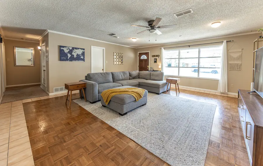 4006 49th Street, Lubbock, TX 79413 - #2