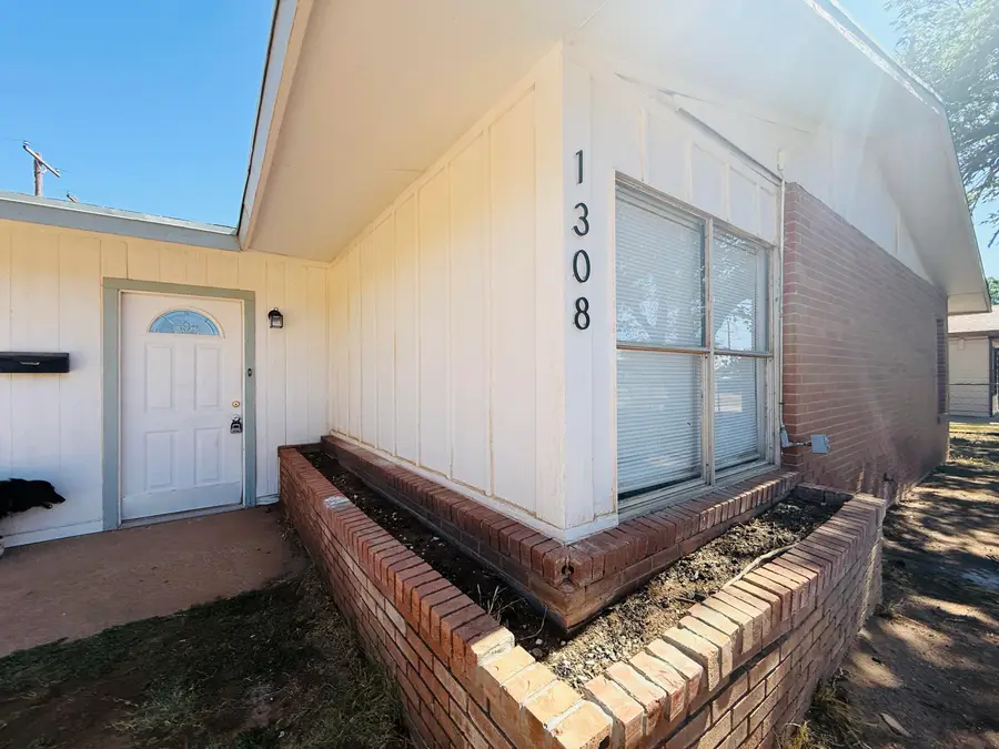 1308 61st Street, Lubbock, TX 79412 - #2