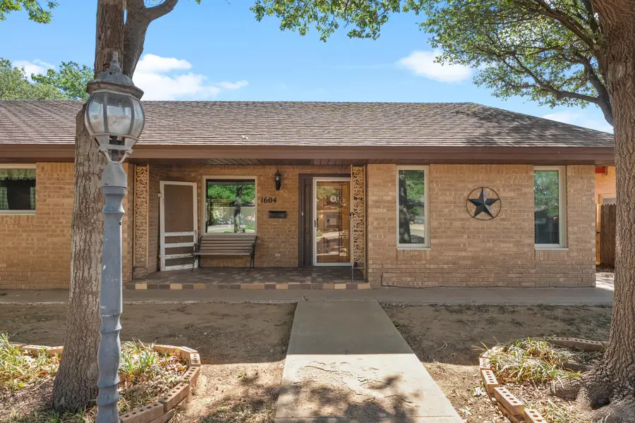 1604 Avenue H, Abernathy, TX 79311 - #2