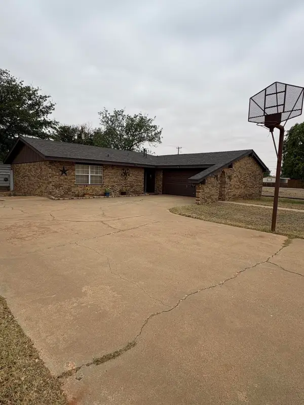803 S Howell Street, Brownfield, TX 79316