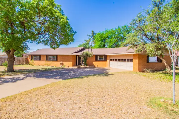 1608 E Buckley Street, Brownfield, TX 79316