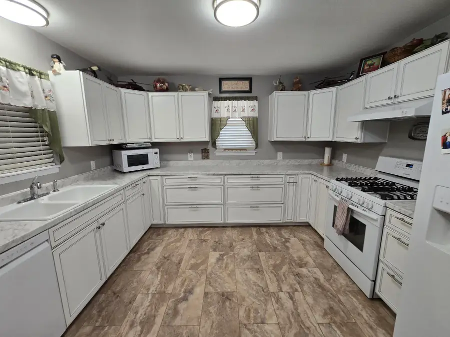511 N 15th Street, Lamesa, TX 79331 - #2