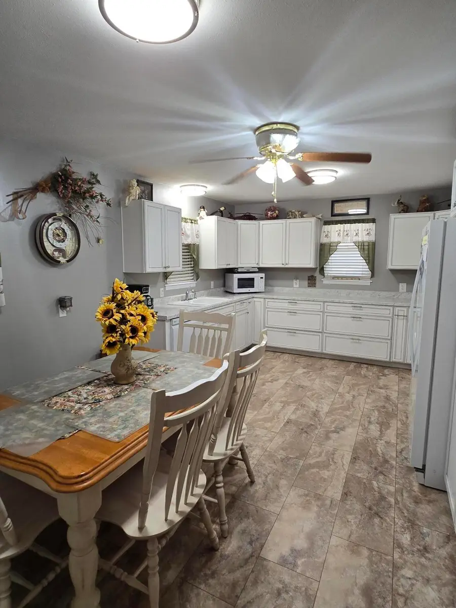 511 N 15th Street, Lamesa, TX 79331 - #3