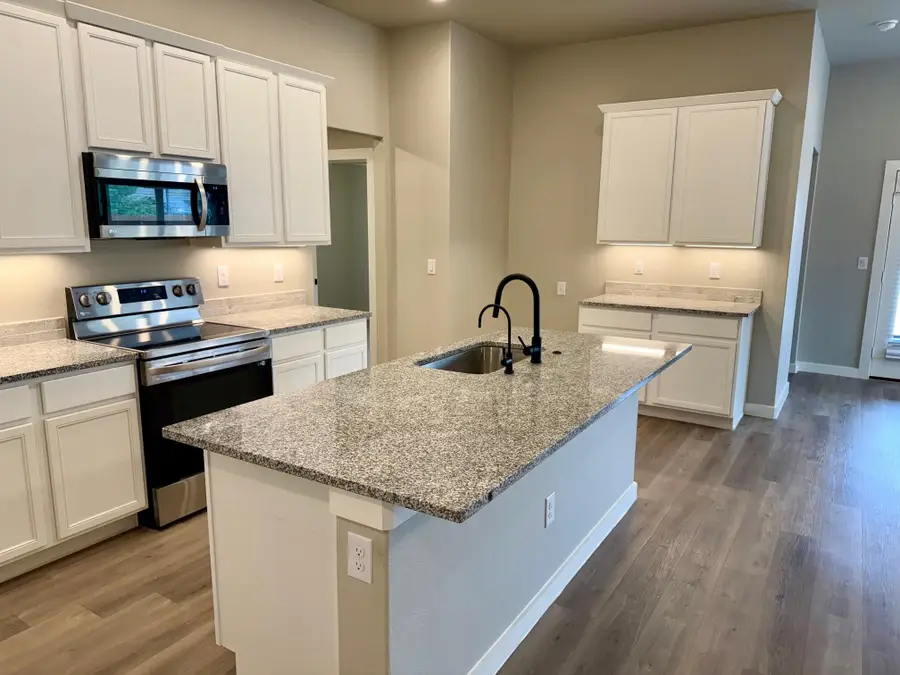 2928 Abbeville Avenue, Wolfforth, TX 79382 - #3