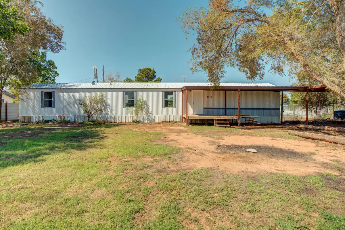 9417 N Dixon Avenue, Lubbock, TX 79415 - #1